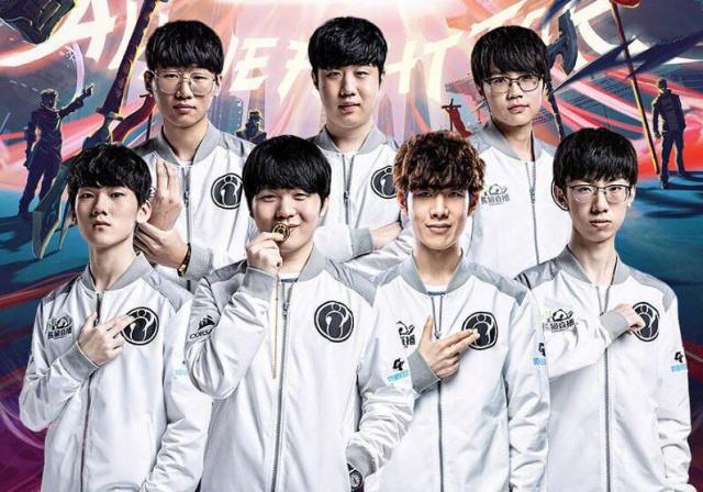 尽收眼底 尽收眼底