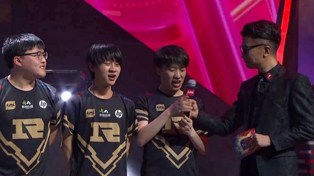 后腰三角出 后腰三角出